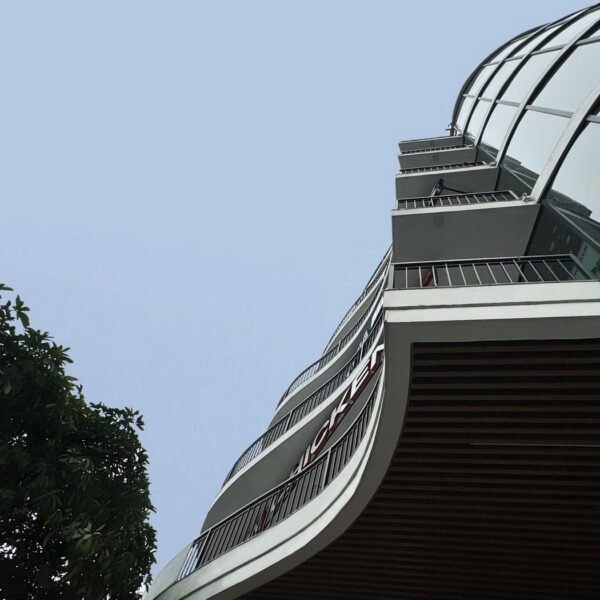 555 Building